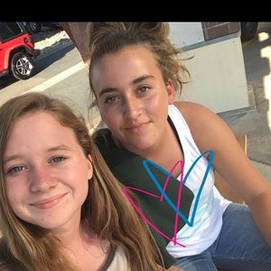 Meet your Posher, Claire